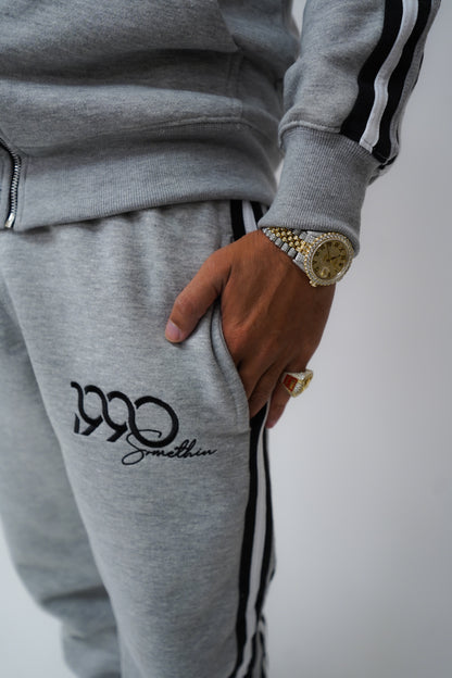 90’s Grey Sweatsuit